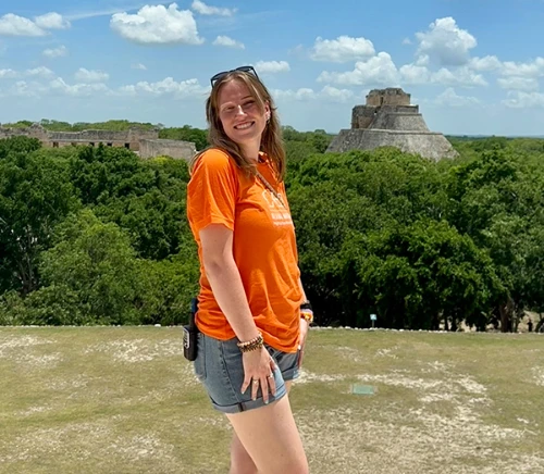 picture of Elizabeth Lowney